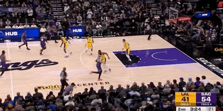 bob半岛体育app下载-东契奇3节40分！四后卫99分！威少，你要毁了湖人？