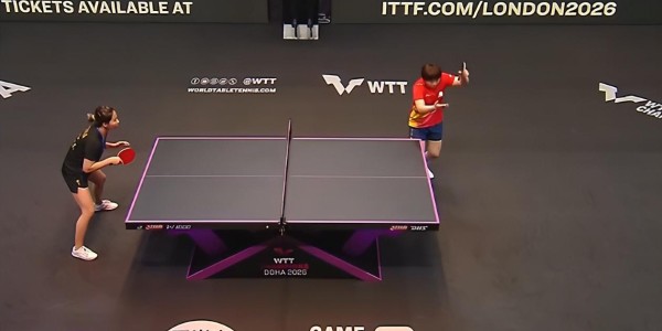 bob半岛体育官方入口-4-0横扫蒯曼进决赛！中国女乒28岁王牌再闪耀：对决朱雨玲冲冠