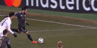 bob半岛体育官方入口-法兰克福2-3遭卡拉巴赫读秒绝杀被提前淘汰，卡米洛-杜兰梅开二度